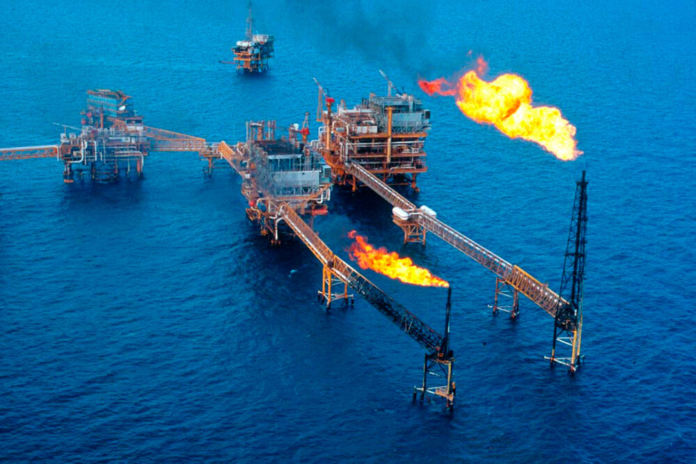 رصد نفت از خاورمیانه