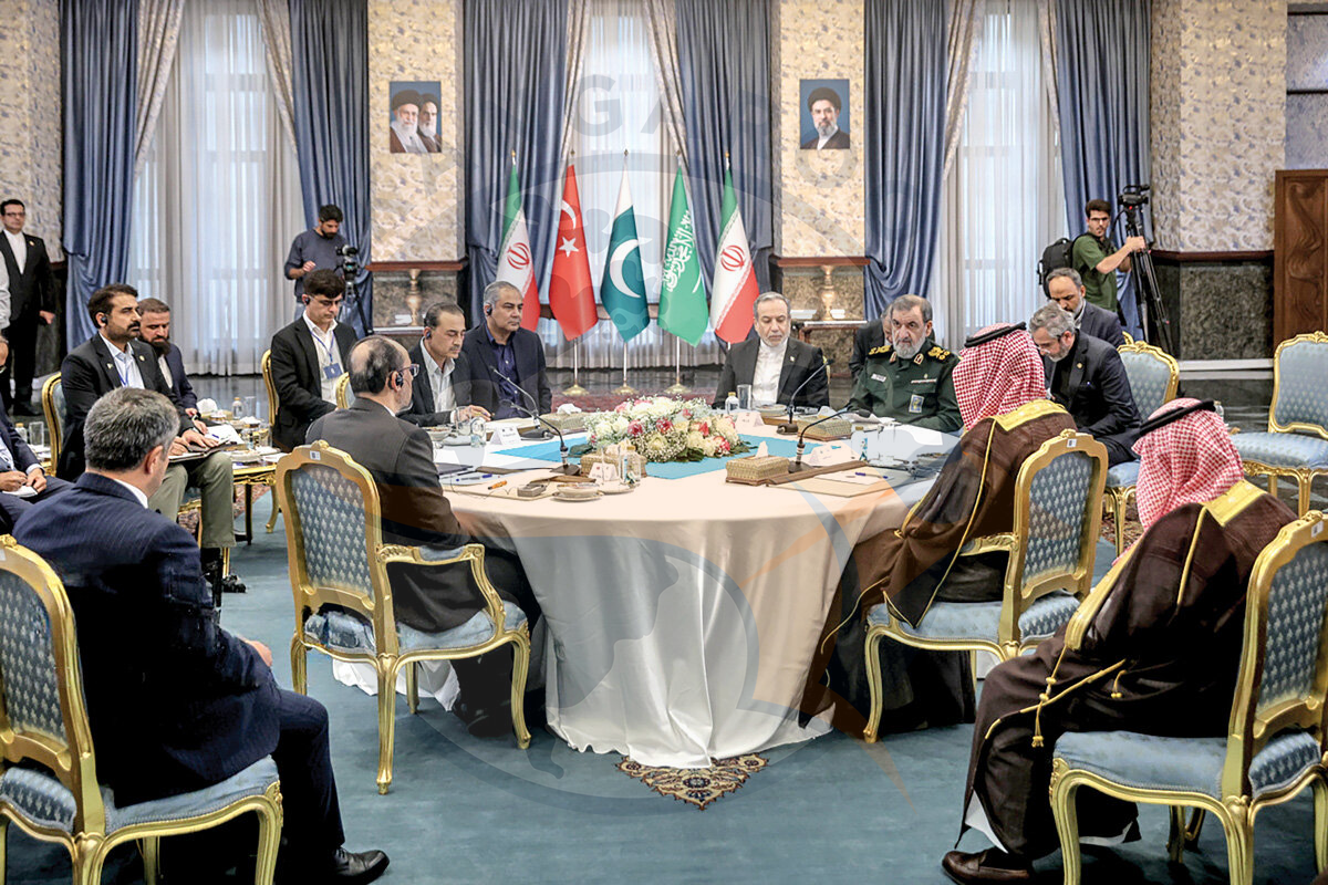 نشست تهران